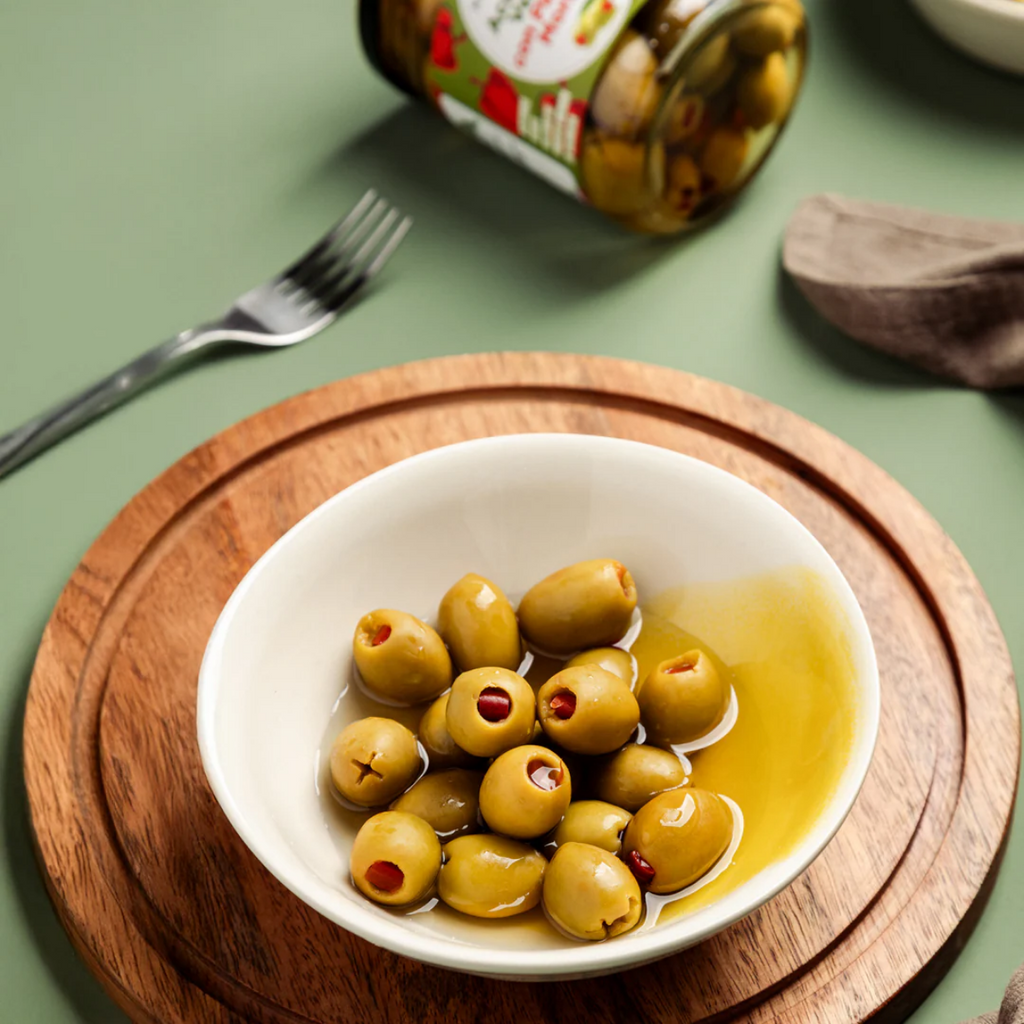 Aceitunas Verdes Rellenas de Pimiento Morrón en Salmuera 420g – Mánamu